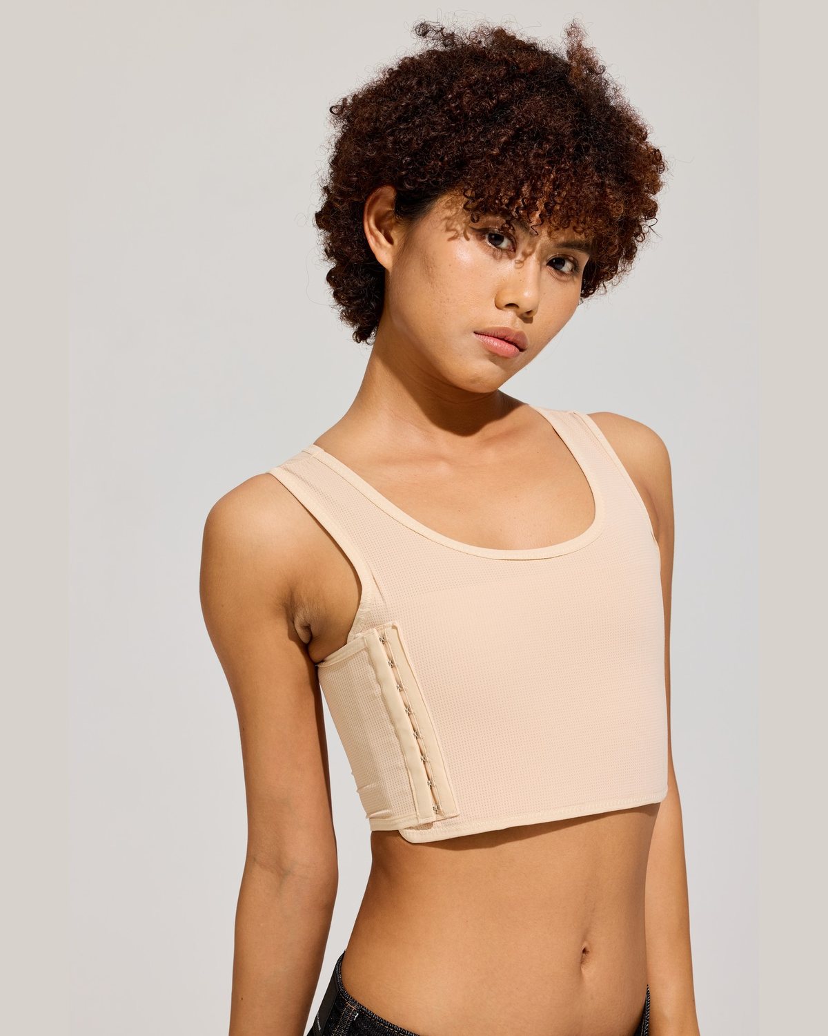 Side Hook Crop Binder Clean front detail
